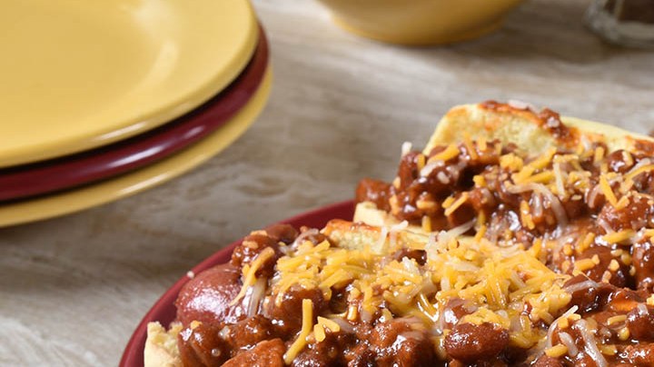 chili hot dog