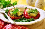 Pimientos rellenos de arroz con espinacas