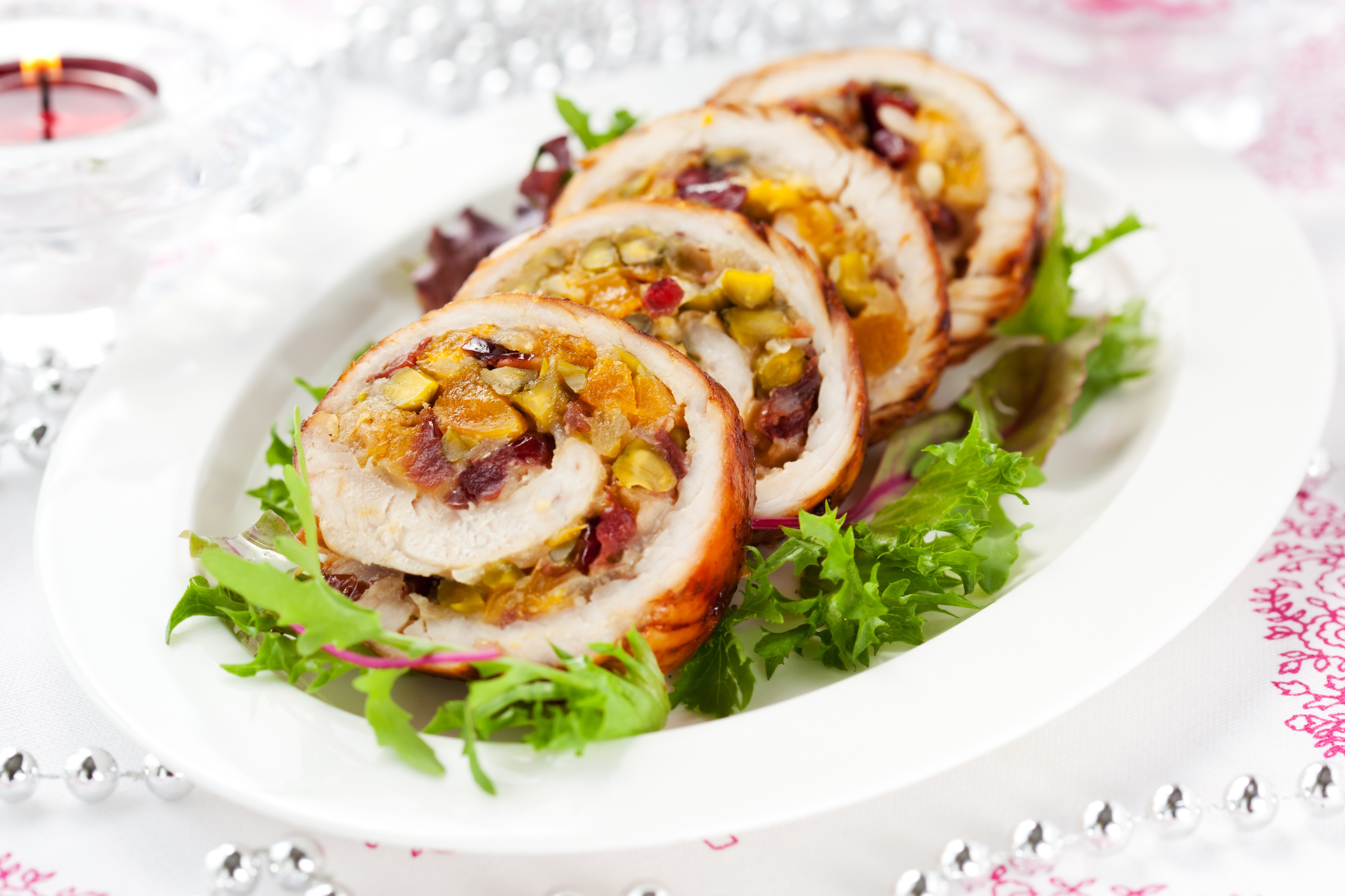 Prepara este rico pavo relleno con pistachos - Comedera - Recetas, tips ...
