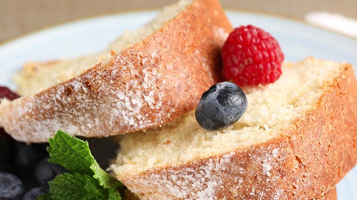 Bizcocho de yogurt y harina de almendras