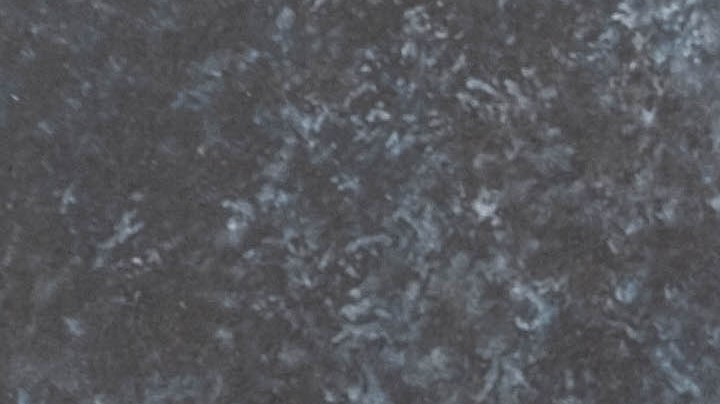 Muslos de pollo con pimientos y cebolla al horno