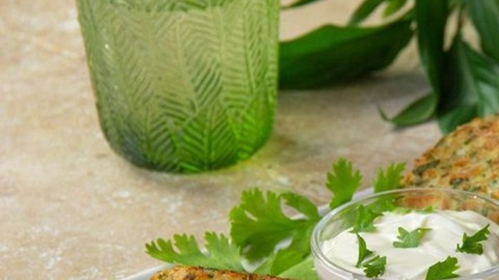 Tortitas de cilantro y queso manchego