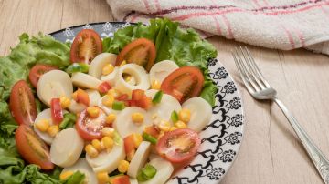 ensalada de palmitos con tomate y maiz