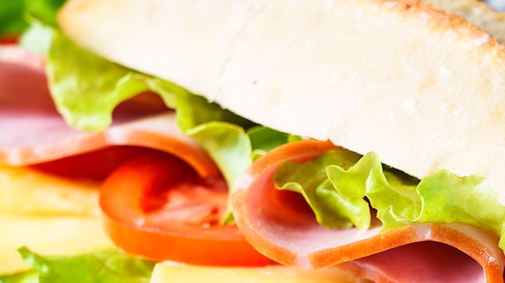 sandwich cibatta con jamón