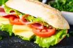 sandwich cibatta con jamón