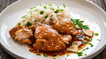 Muslos de pollo con salsa de soja y jengibre