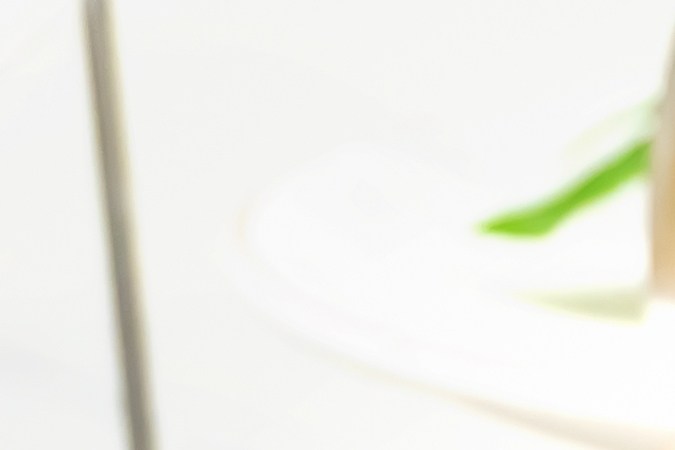 Cebollas rellenas de gambas y ajo