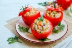 Tomates rellenos de ensaladilla rusa