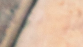 Recipiente de barro con alambre de res con frijoles en su interior