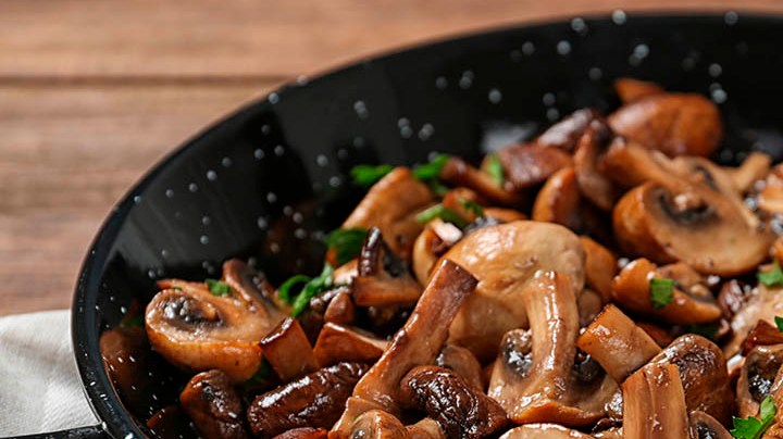 setas salteadas con ajo y perejil