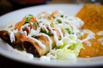 Flautas de carne al pastor