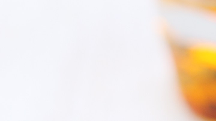 Pechugas de pollo a la plancha con salsa de almendras