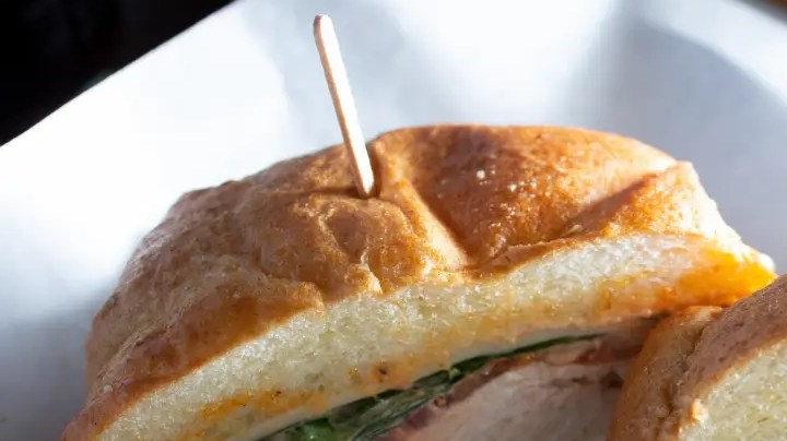 sandwich de pavo asado casero