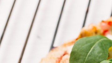 pizza con base de pollo