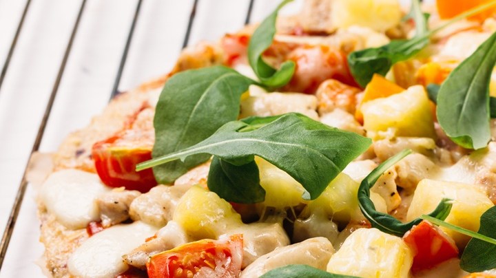 pizza con base de pollo