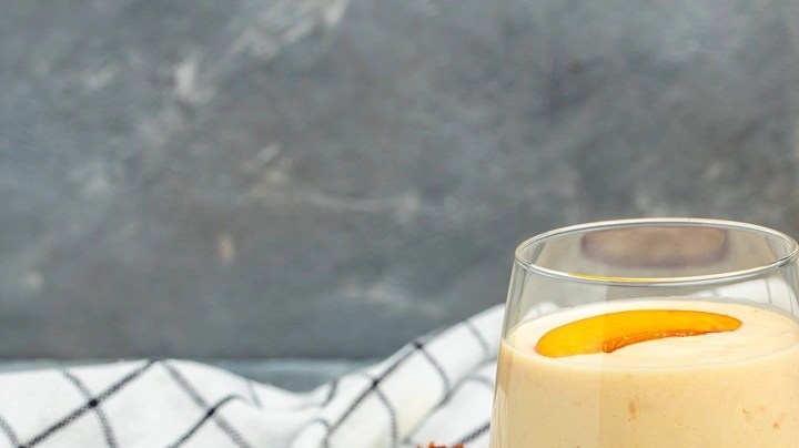 Batido de melocotón y yogurt