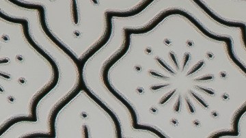 Magaly y su mamá sirven pupusas