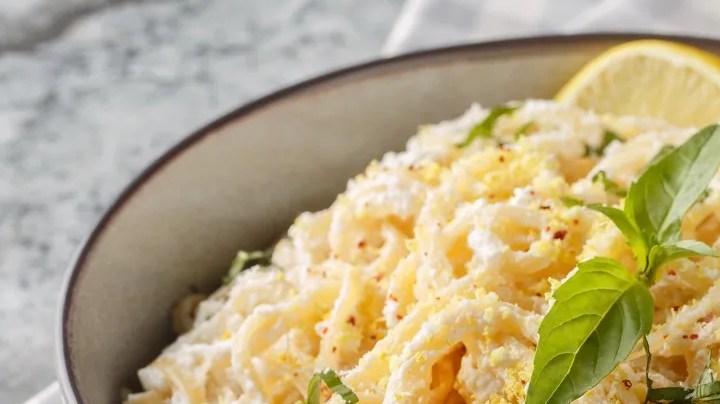 Pasta al Limone (Lemon Ricotta Pasta)