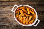 Rigatoni al horno con pollo champiñones