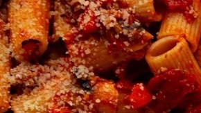Rigatoni alla Zozzona