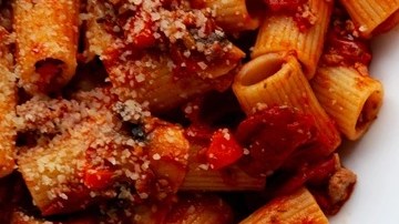 Rigatoni alla Zozzona