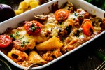 Rigatoni al horno con verduras asadas