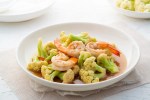 coliflor con camarones