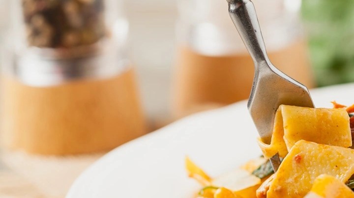 Pappardelle con ricotta y espinacas frescas