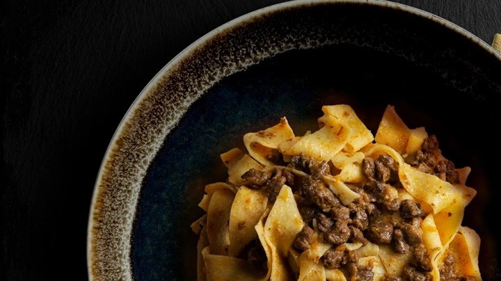 Pappardelle con ragú napolitano