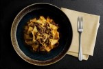 Pappardelle con ragú napolitano