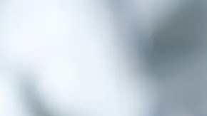 Tostada para el desayuno con huevo y salmón