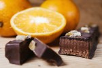 turrón de chocolate con naranja