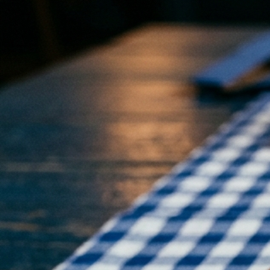 Paté de queso azul sobre unas rodajas de pan