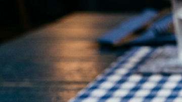 Paté de queso azul sobre unas rodajas de pan