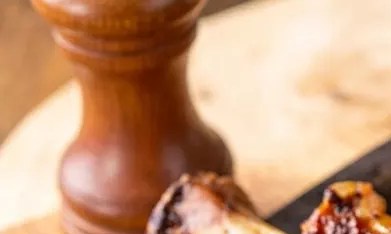 muslo de pavo al horno con hierbas