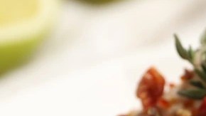 Paté de oporto sobre unas tostadas de pan