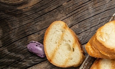 Paté vegano de tofu en una bandera