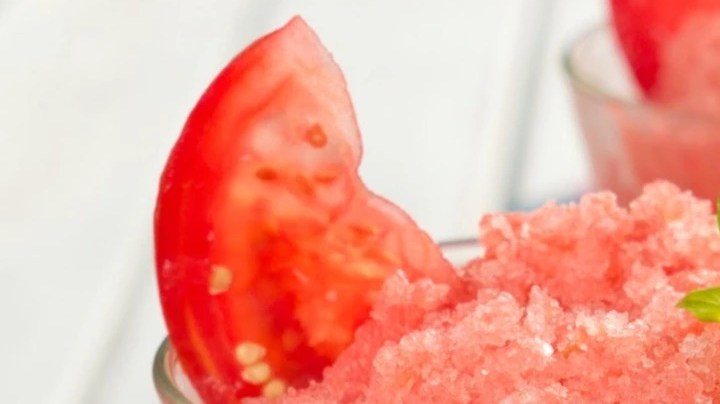 Sorbete de tomate y albahaca