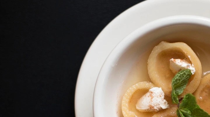 Cascos de guayaba con queso crema