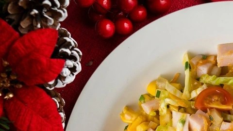 Ensalada de maíz salteado con pollo