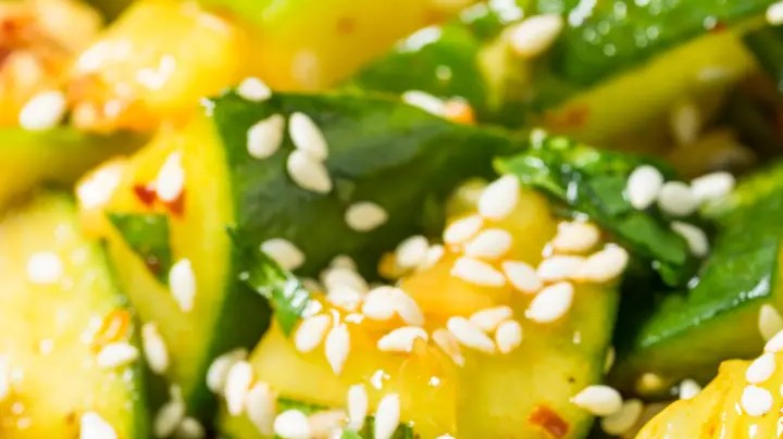 ensalada de pepino aplastado