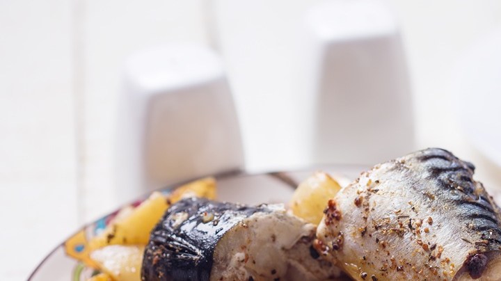 Papas aliñadas con sardinas