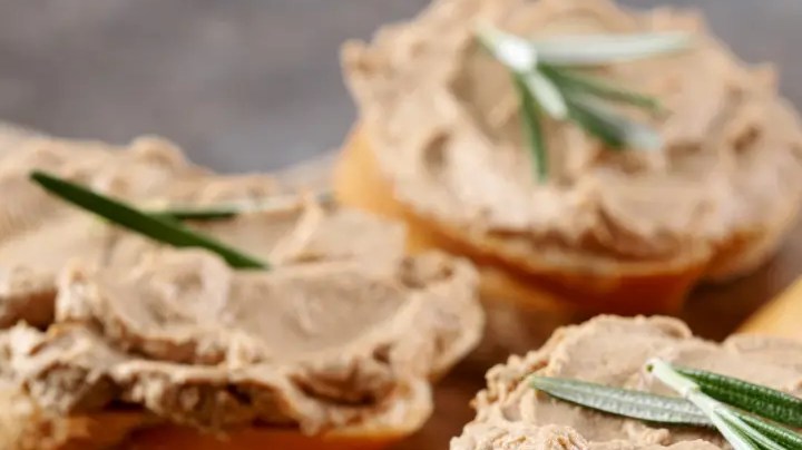 pate de pollo con champiñones