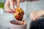 buñuelos de chocolate líquido