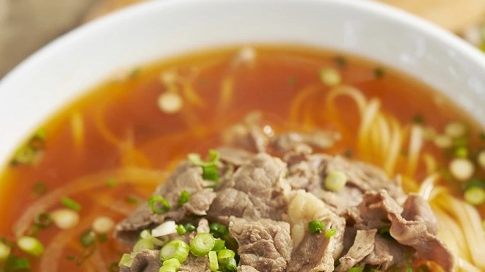 Guiso de fideos con carne picada