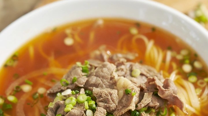 Guiso de fideos con carne picada