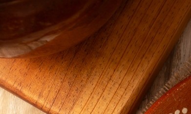 Quesadillas al comal en un plato