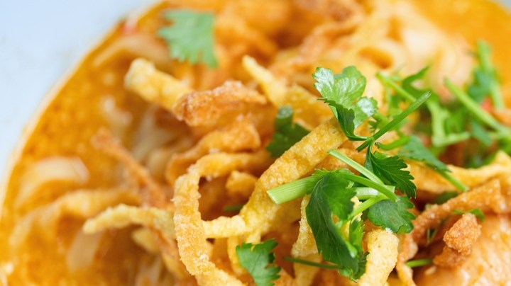 Guiso de fideos con pollo