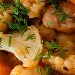 Guiso de fideos con carne y chorizo