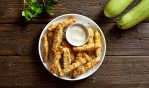 palitos de calabacín al parmesano